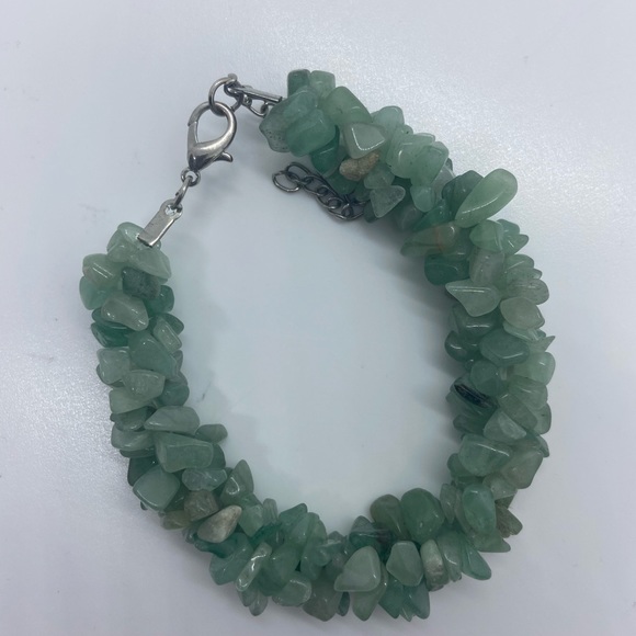 Vintage jade cluster necklace and bracelet set - Picture 5 of 5